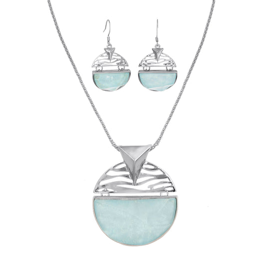 Round Aqua Blue Facetted Stone with Silver Accent